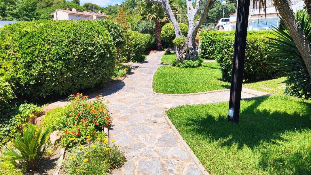 Bonito Apartamento Con Jardin Platja d'Aro Exteriör bild